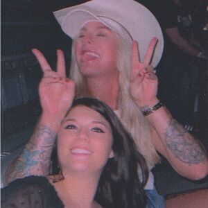 Meet your Posher, Abigail